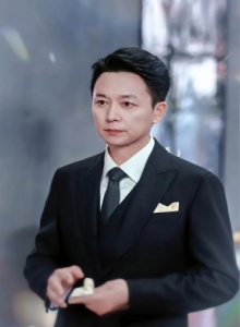 刘奕君